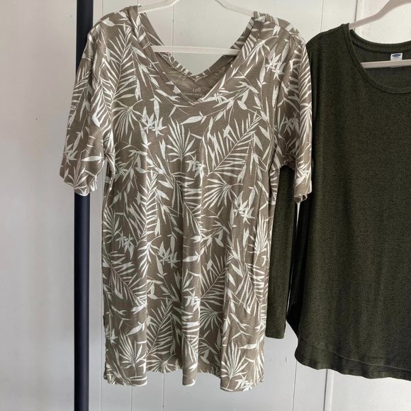 Women's Not So Mystery Box Size Large #26 - Picture 5 of 16